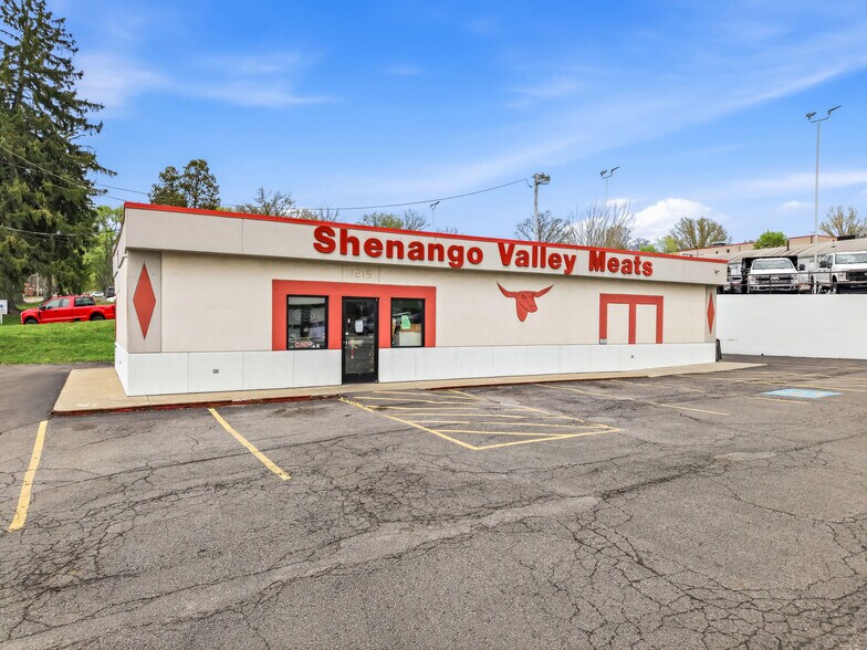 1215 E State St, Sharon, PA à vendre - Photo du bâtiment - Image 2 de 16