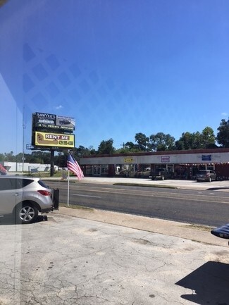 More details for 970 N 5th St, Silsbee, TX - Retail for Lease