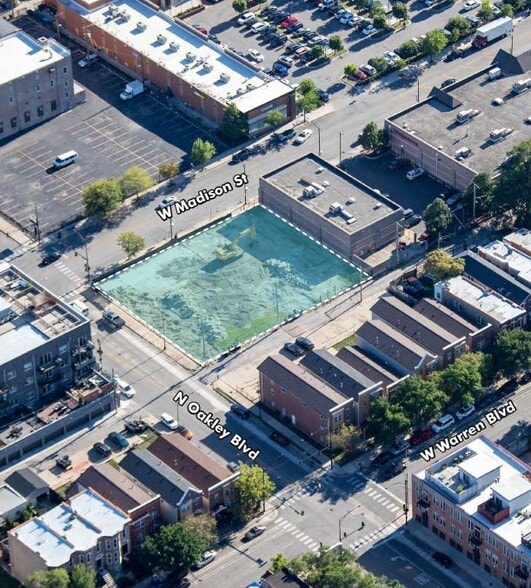 2300 W Madison St, Chicago, IL for sale - Aerial - Image 2 of 2