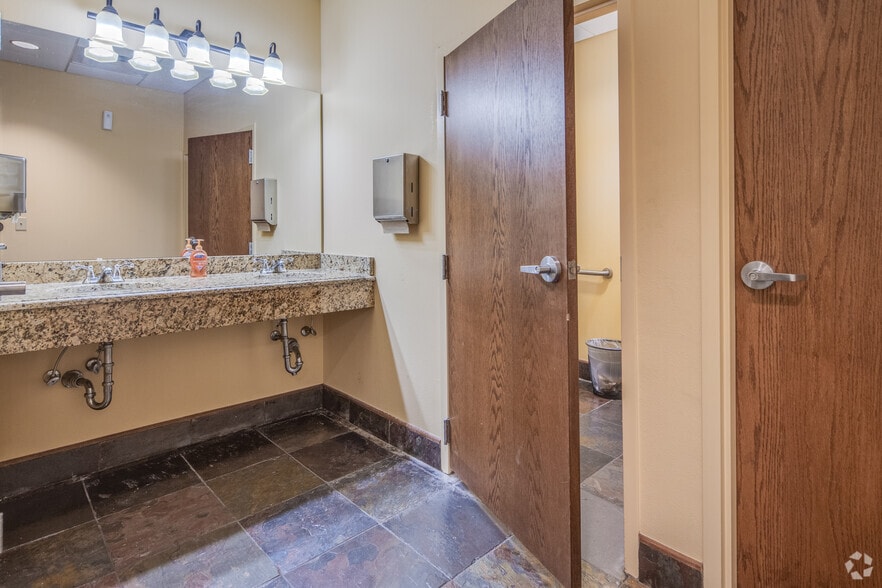 1655 E Hwy 50, Clermont, FL for sale - Interior Photo - Image 3 of 9