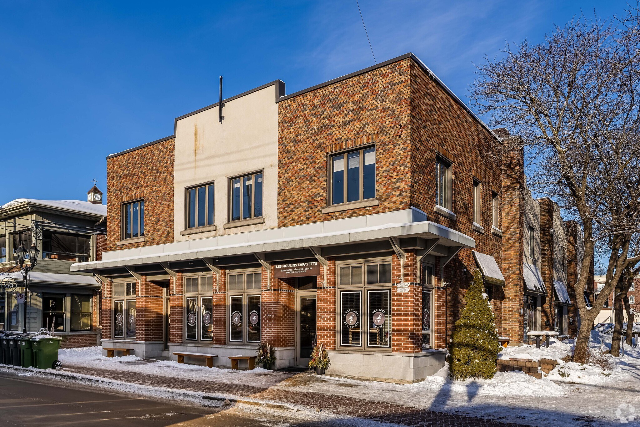 277-279 Ch Du Bord-Du-Lac Lakeshore, Pointe-claire, QC for sale Primary Photo- Image 1 of 1