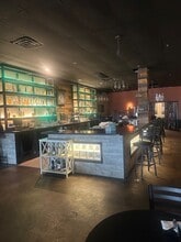 2725-2731 N Meade St, Appleton, WI for lease Interior Photo- Image 2 of 3