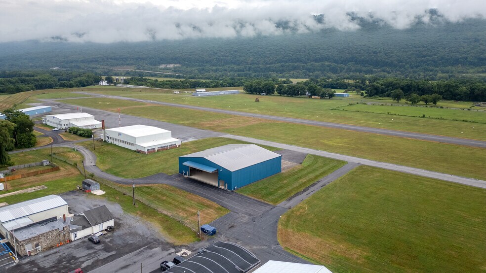 355 Proctor st, Lock Haven, PA à vendre - Photo du bâtiment - Image 3 de 40