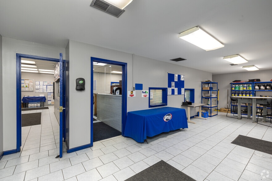 4300 Church Rd, Centreville, IL à louer - Hall d’entrée - Image 3 de 20