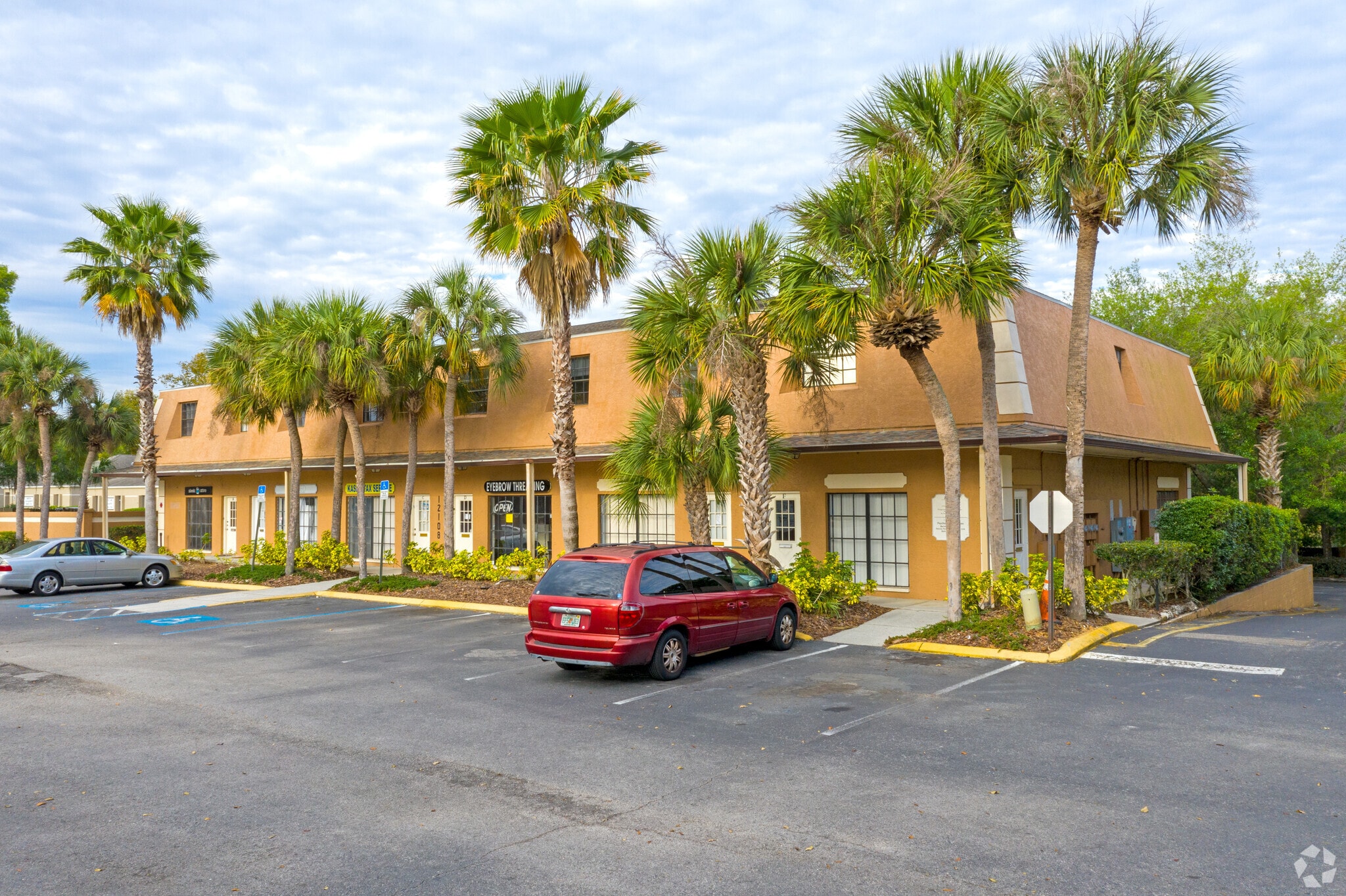 12108 N 56th St, Temple Terrace, FL for lease Primary Photo- Image 1 of 4