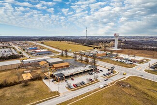 Plus de détails pour 1711-1741 S 15th St, Ozark, MO - Commerce de détail à louer