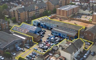 Plus de détails pour Holly St, Luton - Industriel à vendre