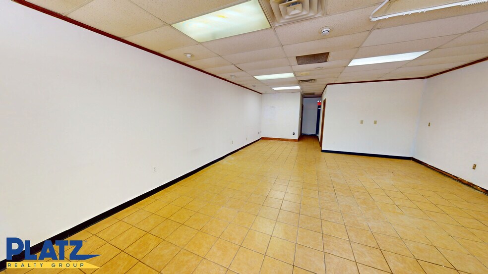 4024-4040 Belmont Ave, Youngstown, OH à louer - Photo du bâtiment - Image 3 de 19