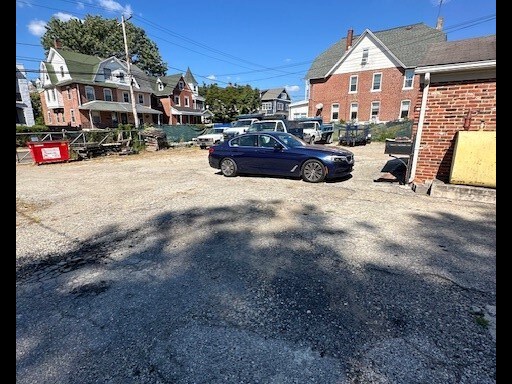 45 Holland Ave, Ardmore, PA à vendre - Photo du bâtiment - Image 2 de 8