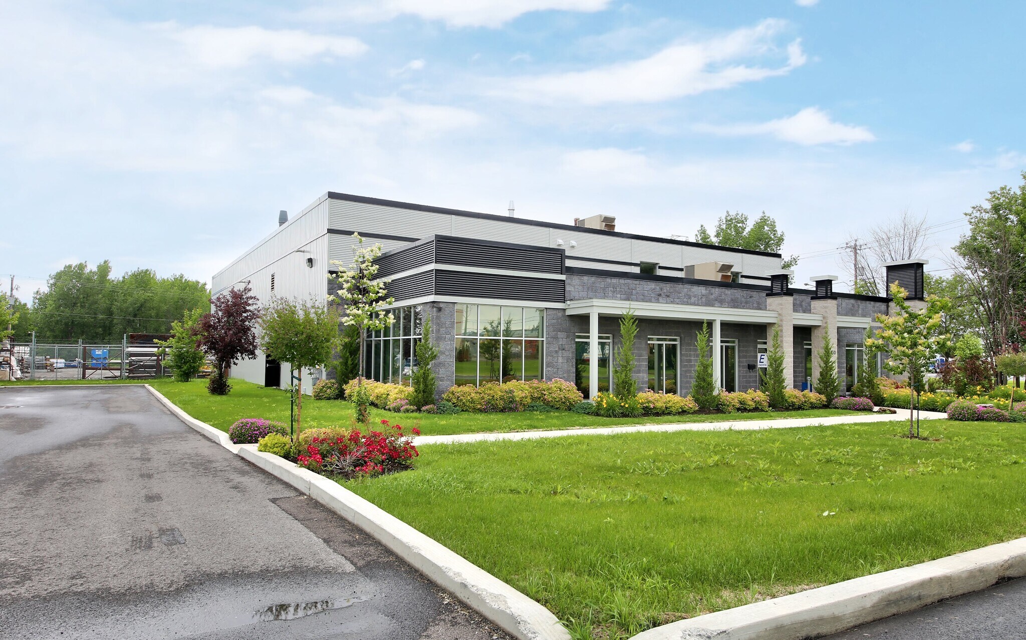 130 Rue de l'Isère, Candiac, QC à vendre Photo du bâtiment- Image 1 de 1