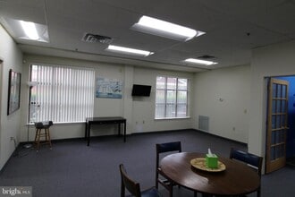 1201 Pemberton Dr, Salisbury, MD à louer Photo intérieure- Image 2 de 7