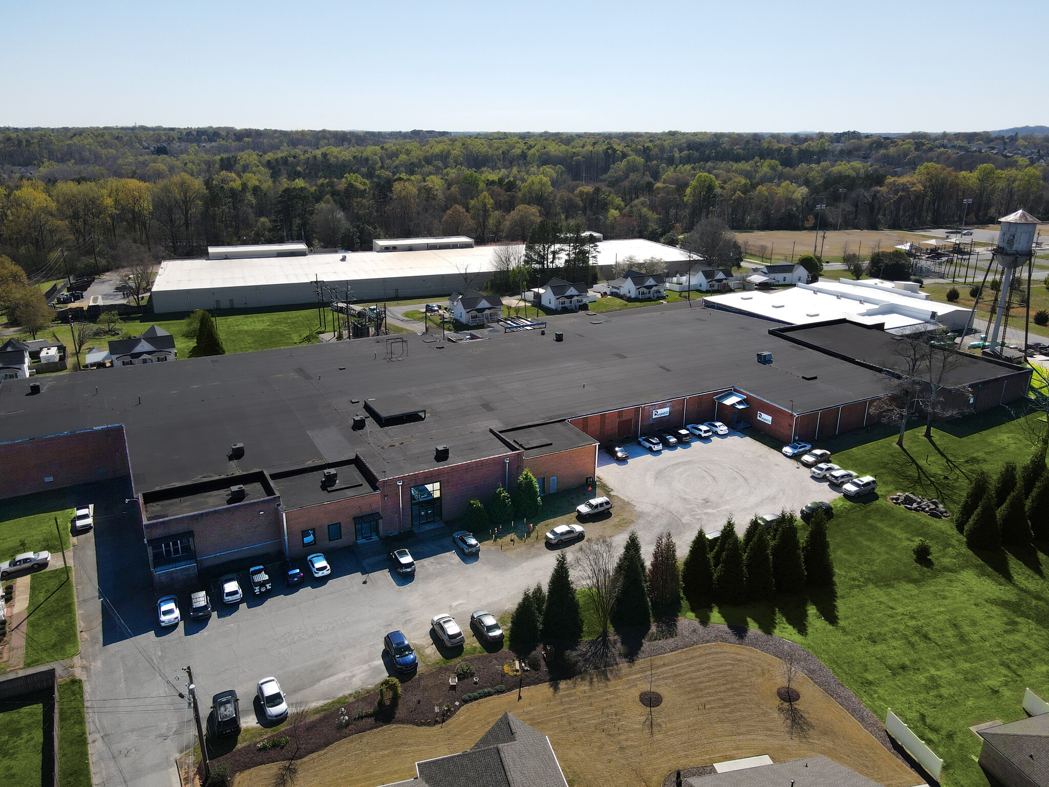 710 E Catawba St, Belmont, NC for lease Primary Photo- Image 1 of 6