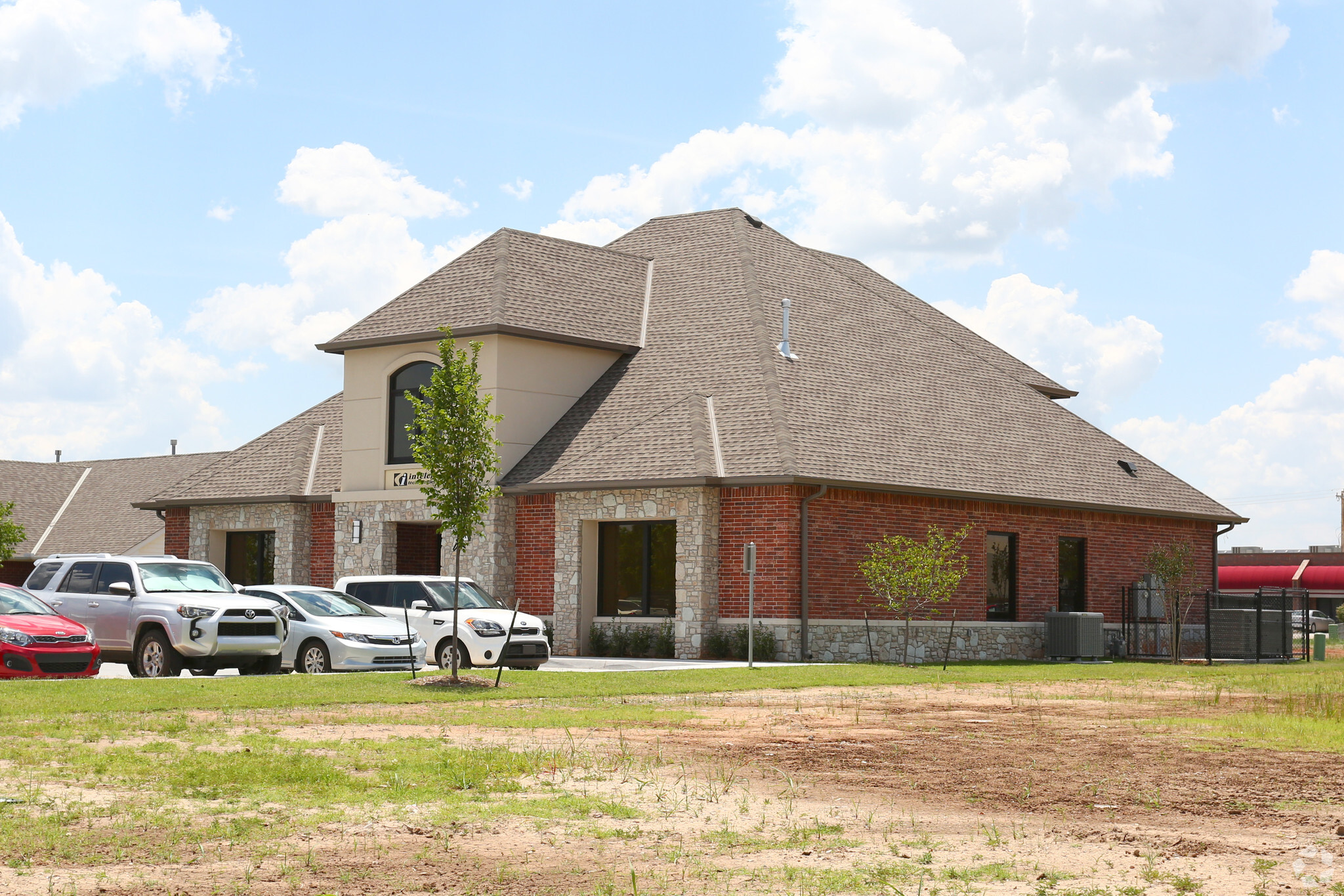 920 Wall St, Norman, OK à louer Photo principale- Image 1 de 3