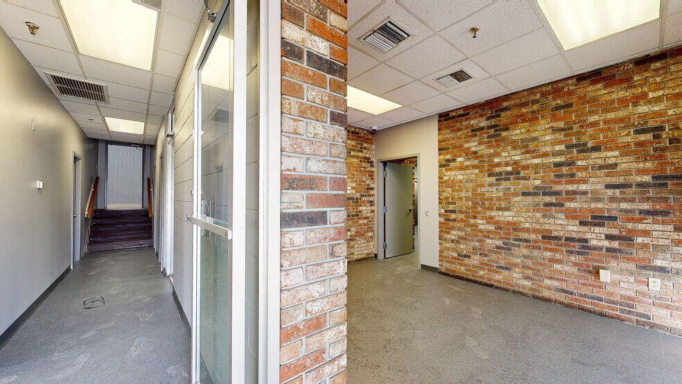 5806 N 53rd St, Tampa, FL à louer - Numérisation 3D de Matterport - Image 3 de 38