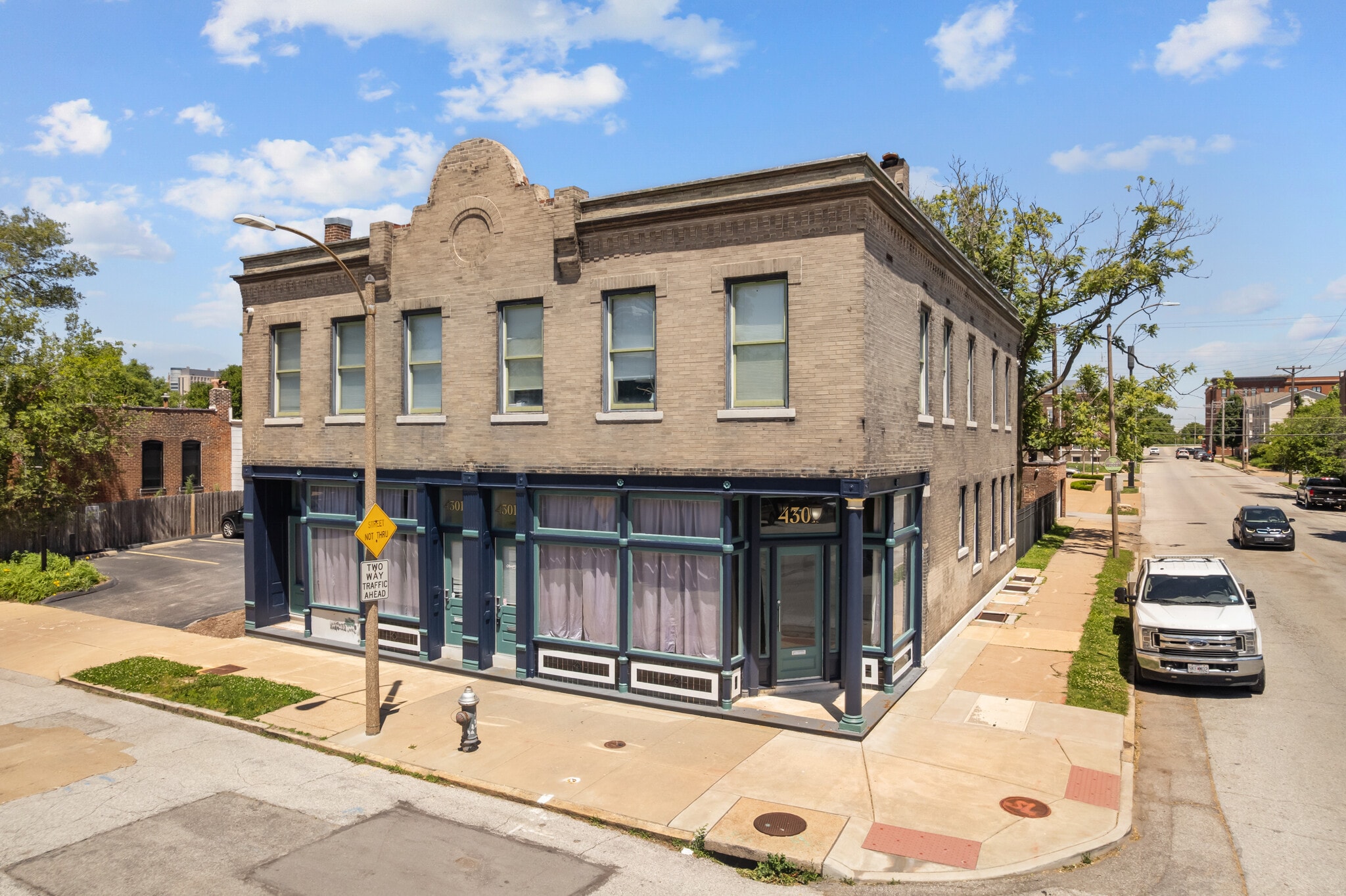 4301 Arco Ave, Saint Louis, MO for lease Interior Photo- Image 1 of 10