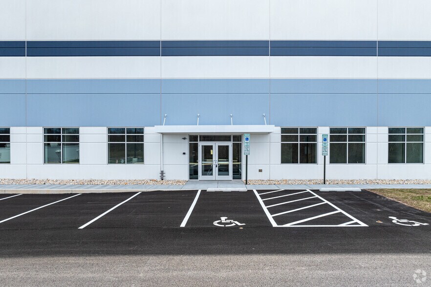 60 Industrial Rd, Elizabethtown, PA for sale - Building Photo - Image 2 of 12