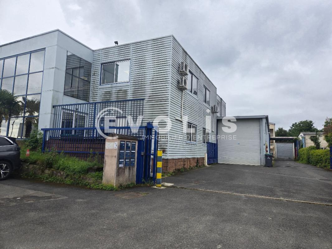Flex in Épinay-sous-Sénart for lease Building Photo- Image 1 of 9