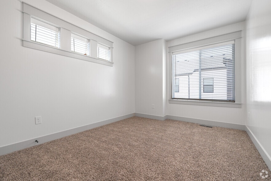 2100 North Highway 89 Highway, Harrisville, UT for sale - Interior Photo - Image 2 of 20