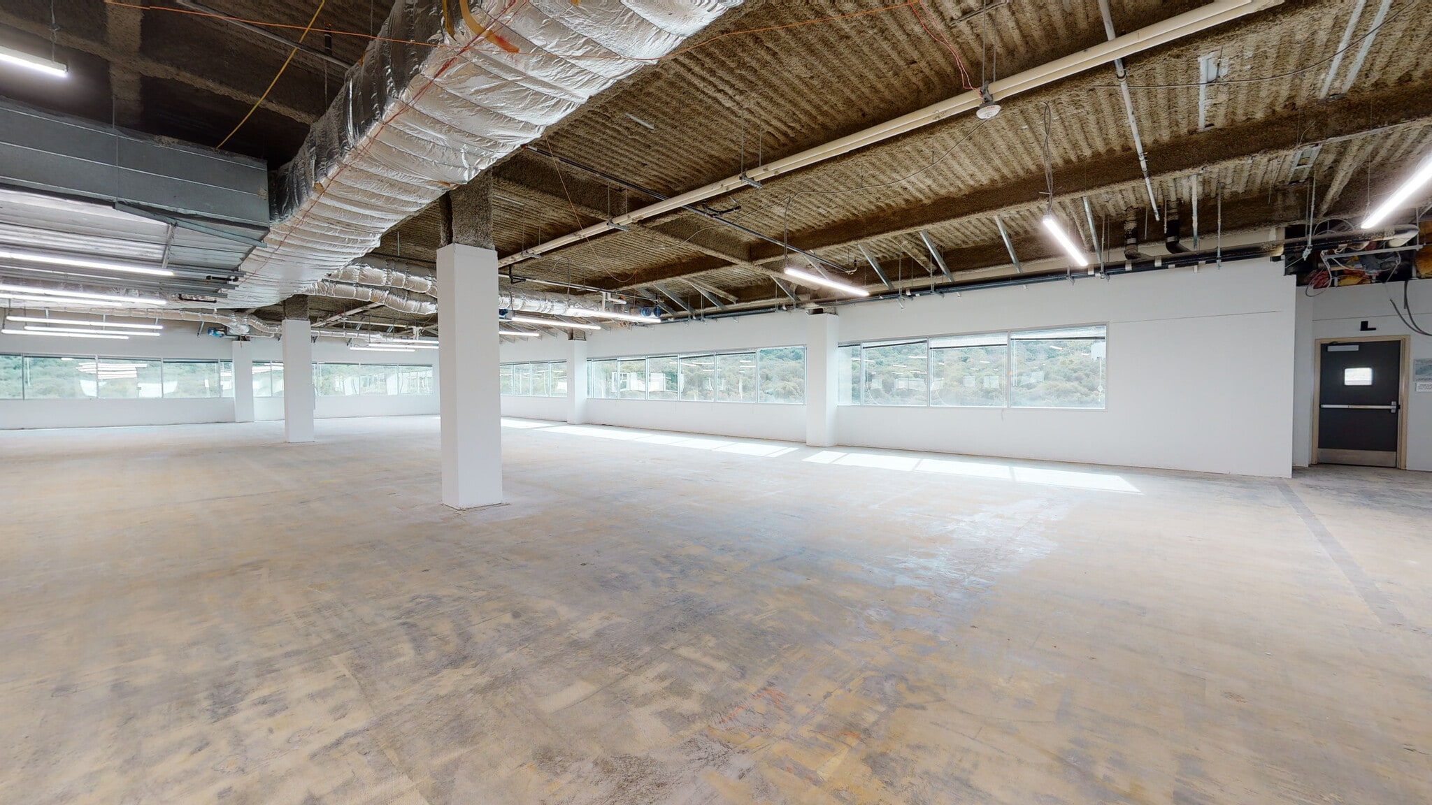 10641 Scripps Summit Ct, San Diego, CA for lease Interior Photo- Image 1 of 7