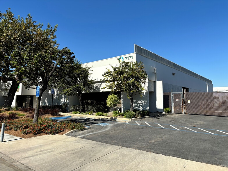 7171 Fenwick Ln, Westminster, CA for lease - Building Photo - Image 1 of 5