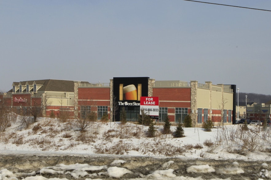 1370-1490 Major Mackenzie Dr, Vaughan, ON à louer - Photo du bâtiment - Image 2 de 4