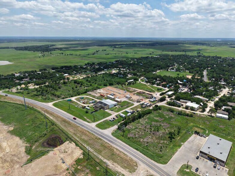 6721 FM 535, Cedar Creek, TX à vendre - Photo du bâtiment - Image 2 de 5
