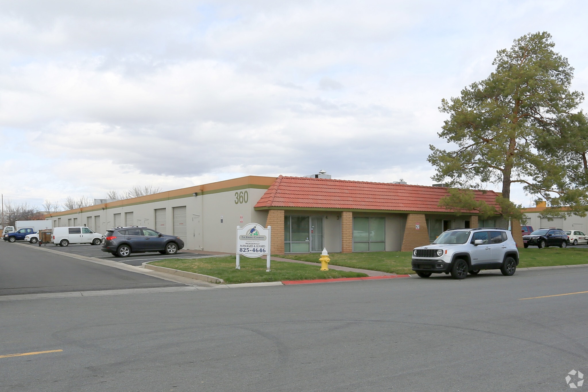 360 Freeport Blvd, Sparks, NV for lease Primary Photo- Image 1 of 33