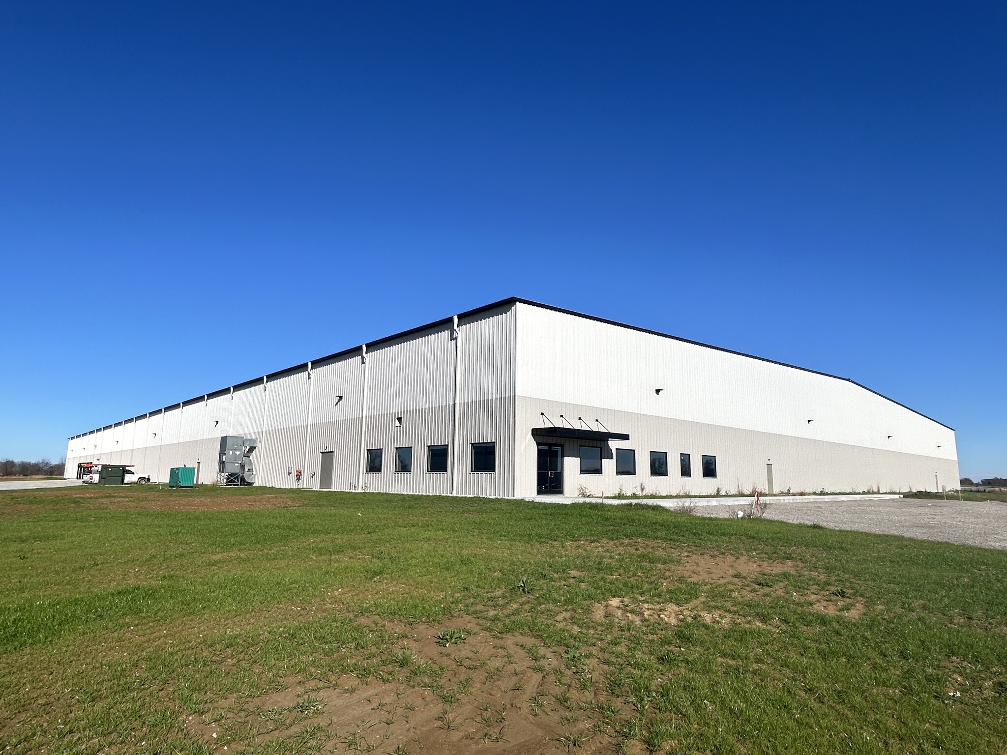 11734 Industrial Park Dr, Elberfeld, IN à louer Photo du b timent- Image 1 de 11