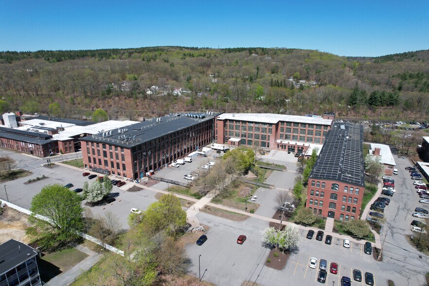1 Oak Hill Rd, Fitchburg, MA à louer - Aérien - Image 3 de 14