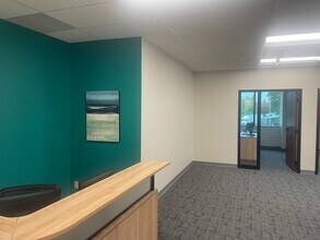 7100 Northland Cir N, Brooklyn Park, MN for lease Interior Photo- Image 2 of 4