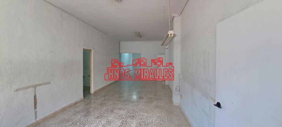 Commerce de détail dans Elche, Alicante à louer - Photo intérieure - Image 2 de 11