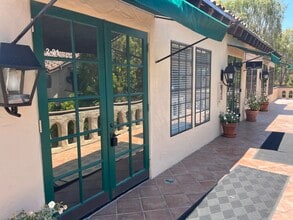 16236 San Dieguito Rd, Rancho Santa Fe, CA for lease Interior Photo- Image 1 of 4