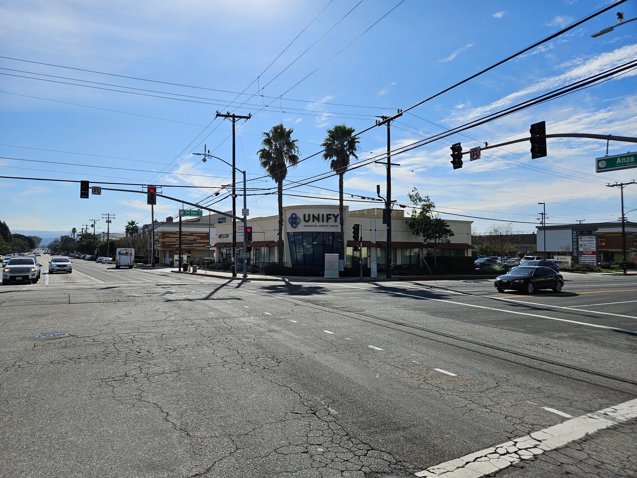 20305 Anza Ave, Torrance, CA à louer Photo du bâtiment- Image 1 de 11