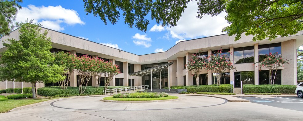 14800 St. Mary's Ln, Houston, TX à louer - Photo du bâtiment - Image 2 de 9