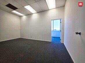 8619 Reseda Blvd, Northridge, CA for lease Interior Photo- Image 1 of 3