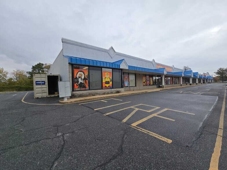 263-299 N Dupont Hwy, Dover, DE à louer - Photo du bâtiment - Image 3 de 5