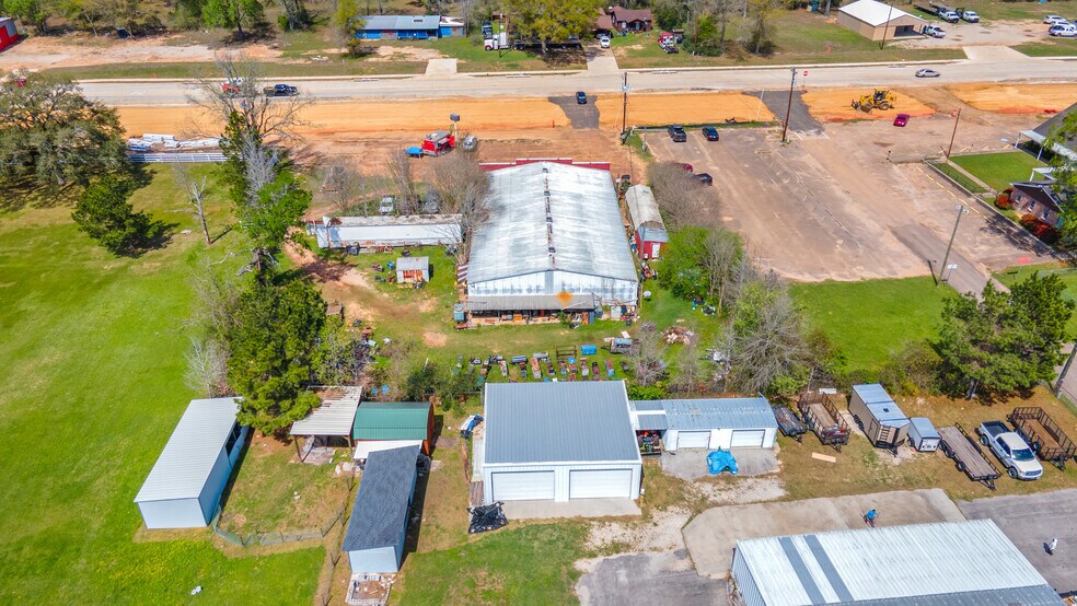 21120 Highway 105, Cleveland, TX à vendre - Photo du bâtiment - Image 2 de 7