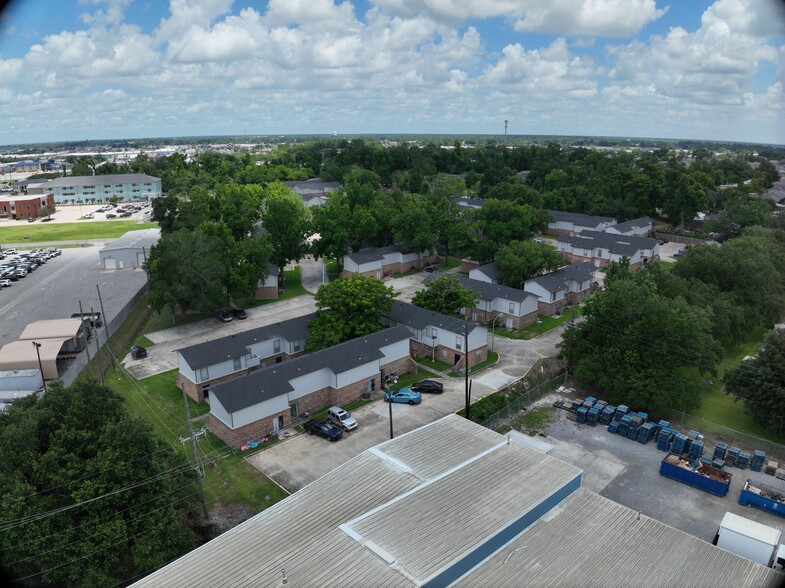 150 Shady Arbors Cir, Houma, LA for sale - Matterport Community - Image 2 of 20
