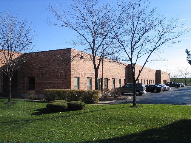 1817 Morse Blvd, Schaumburg, IL à louer Photo du bâtiment- Image 1 de 2