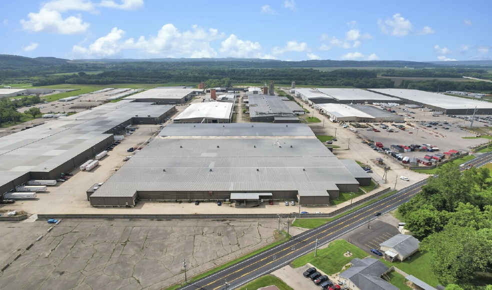 OLD STATE ROUTE 23, Waverly, OH à vendre - Photo du bâtiment - Image 2 de 4