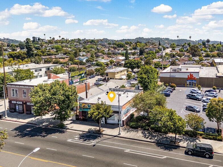 5628-5630 York Blvd, Los Angeles, CA à vendre - Photo du bâtiment - Image 3 de 30