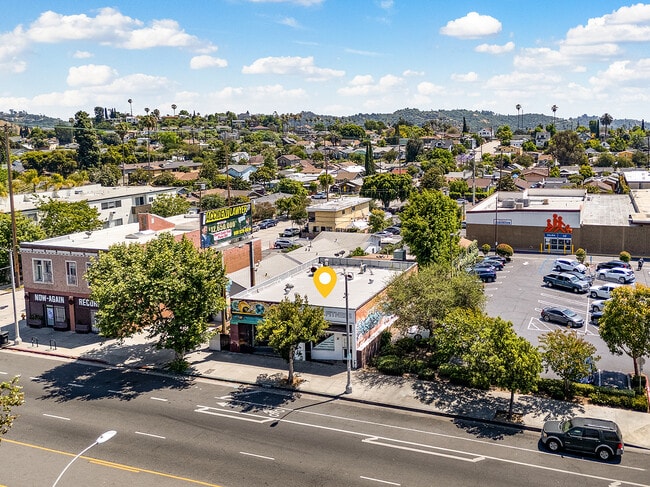 Plus de détails pour 5628-5630 York Blvd, Los Angeles, CA - Commerce de détail à vendre