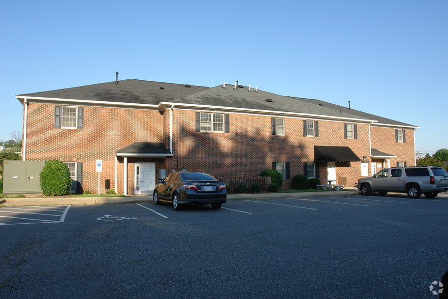 518 S New Hope Rd, Gastonia, NC for lease - Primary Photo - Image 1 of 2