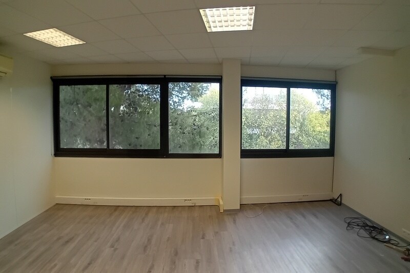 Bureau dans Pérols à louer - Photo du bâtiment - Image 3 de 12
