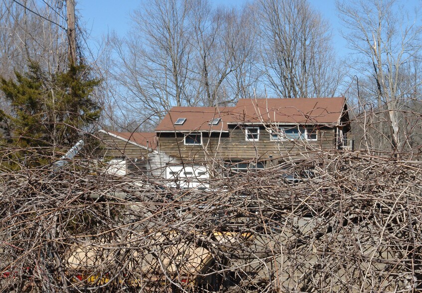 316 Kent Rd, New Milford, CT à louer - Photo du bâtiment - Image 2 de 3