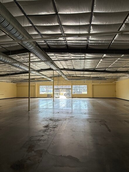 12902 Highway 190 W, Port Allen, LA à louer - Photo du bâtiment - Image 3 de 5