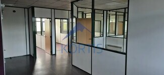 More details for 15 Allée Des Ginkgos, Bron - Office for Lease