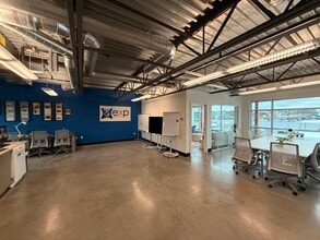 2284-2360 W Commodore Way, Seattle, WA for lease Interior Photo- Image 2 of 12