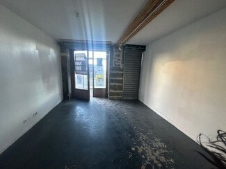 More details for 7 Place Colbert, Lyon - Retail for Sale