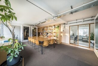Pickle Mews, London for lease Interior Photo- Image 2 of 2
